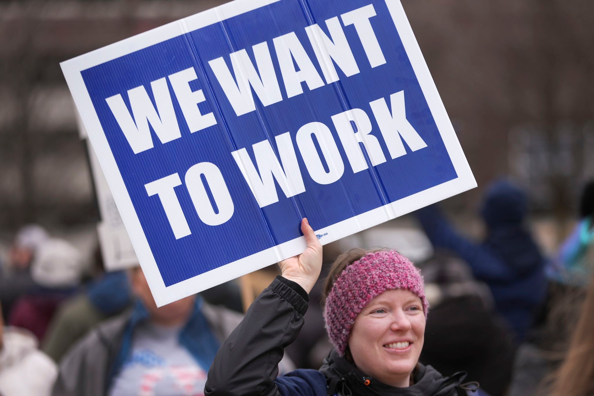 The US labor market continues to surprise and the unemployment rate, against the odds, is falling