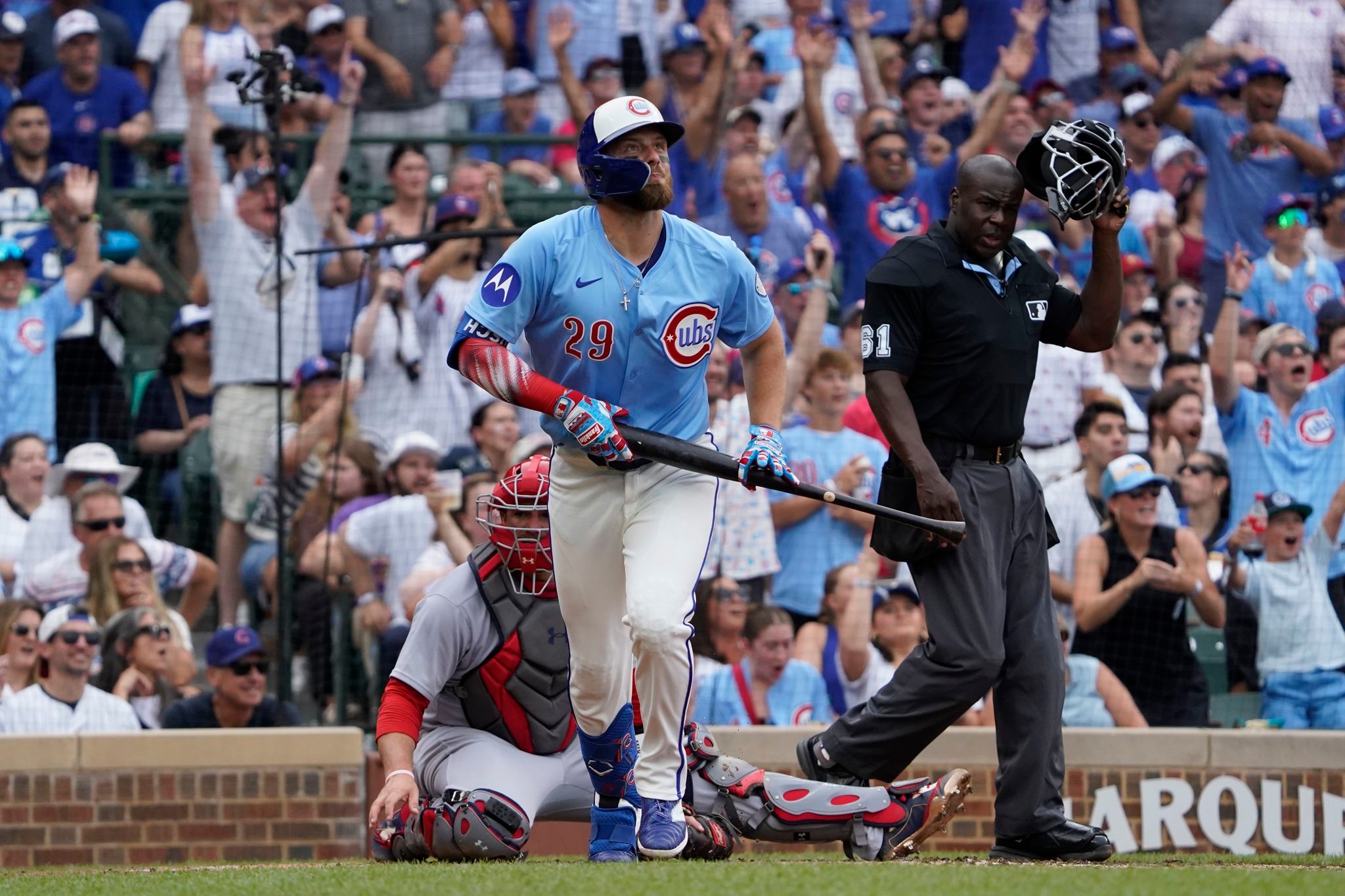 Cubs break franchise record with 8 home runs, 3 by Michael Busch