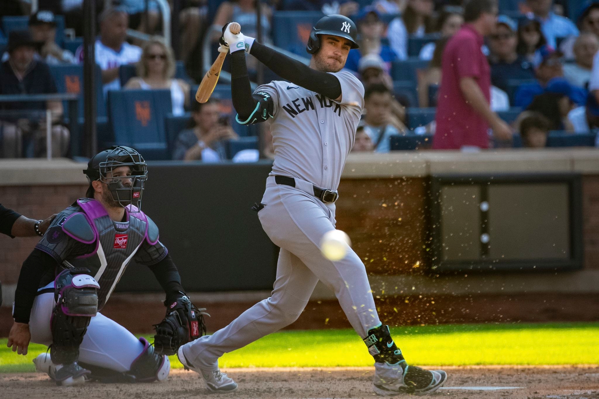 Bellinger's shoestring catch starts double play, helps Yankees end 6-game losing streak