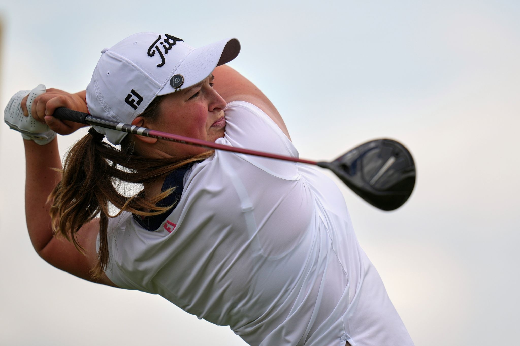 Lottie Woad joining pro ranks in women's golf after nearly winning Evian