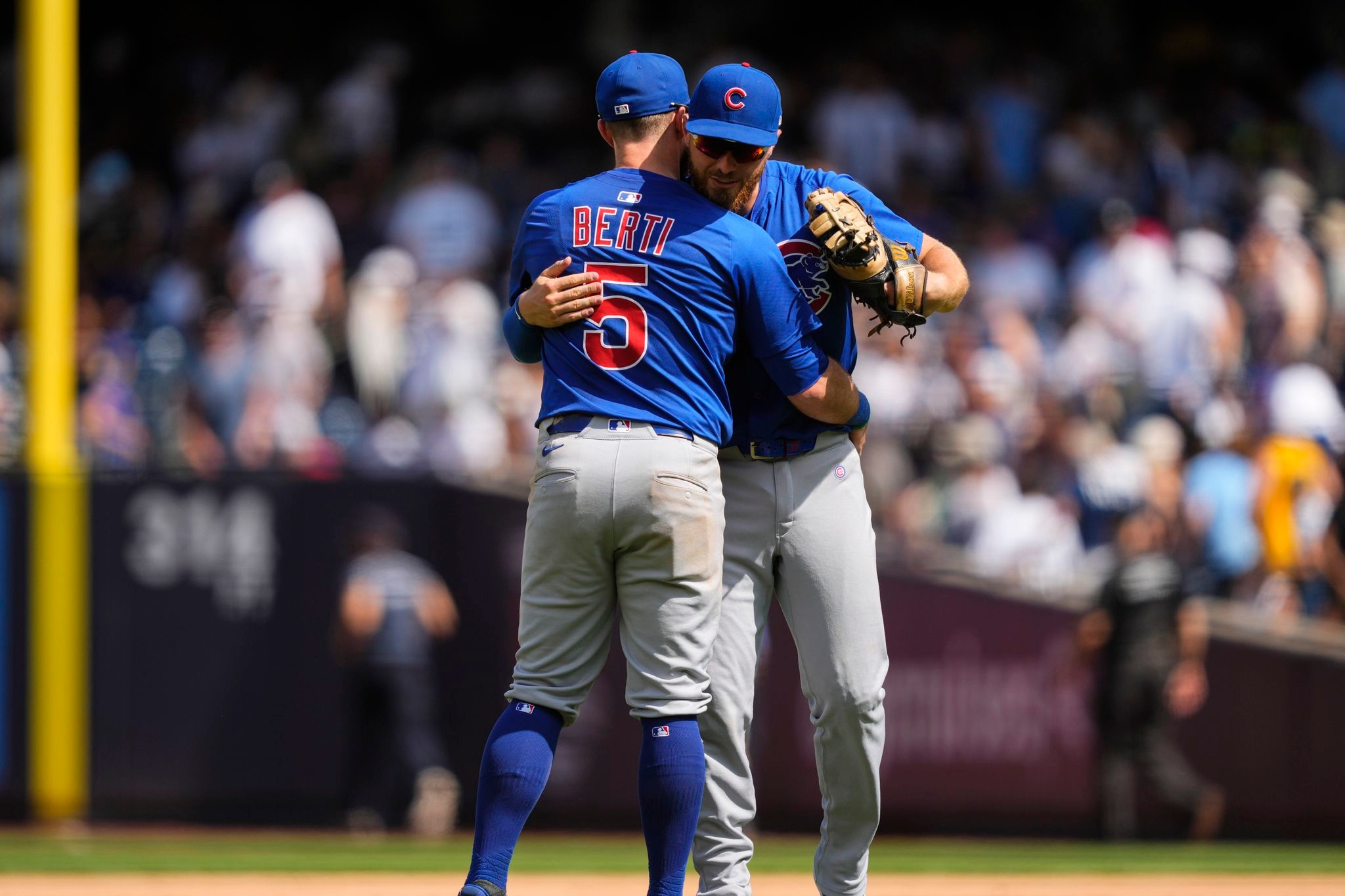 Cubs beat Yankees 5-2, end five-game winning streak