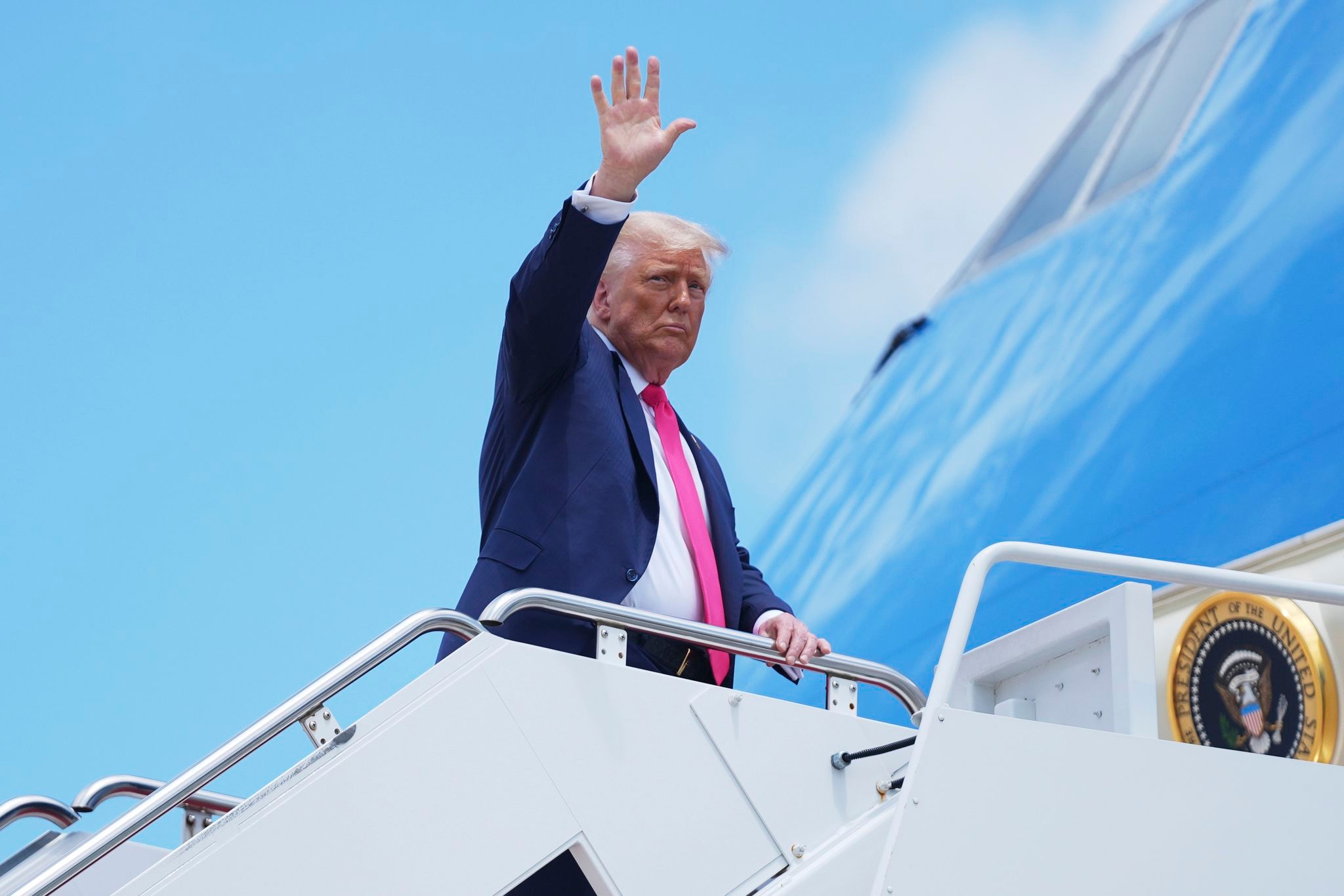 Trump wields tariffs to sway Putin on Ukraine. Here's how they might work, or not