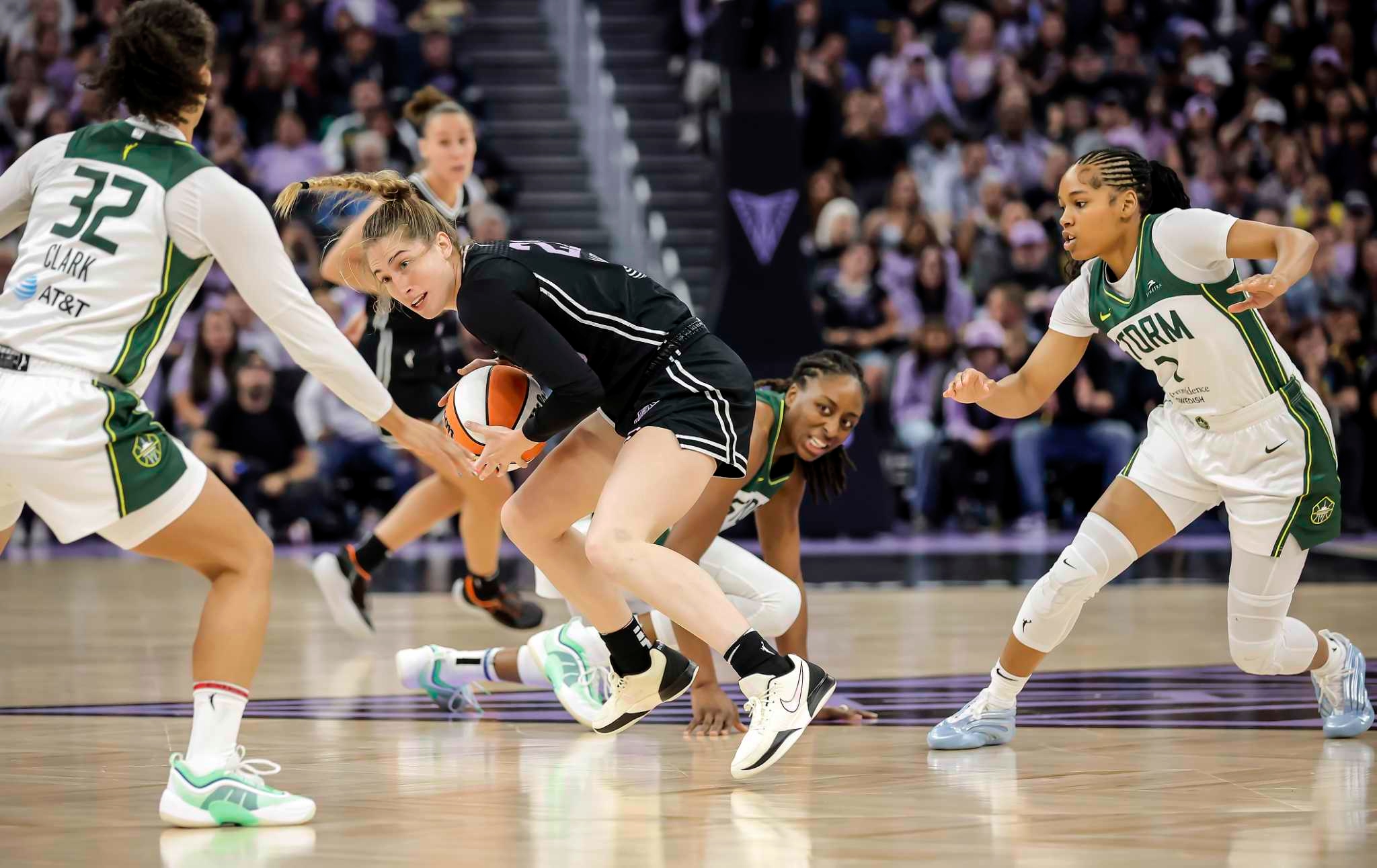 What's behind Kate Martin's dwindling minutes for Valkyries, and could she see an uptick?
