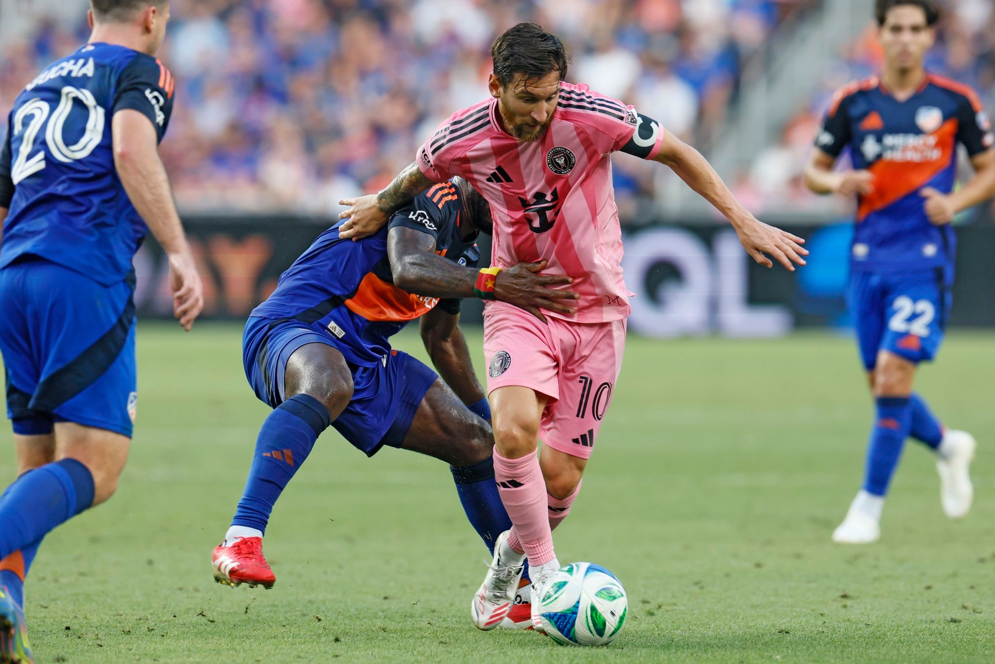 Messi's multi-goal streak ends in Inter Miami's 3-0 loss to FC Cincinnati