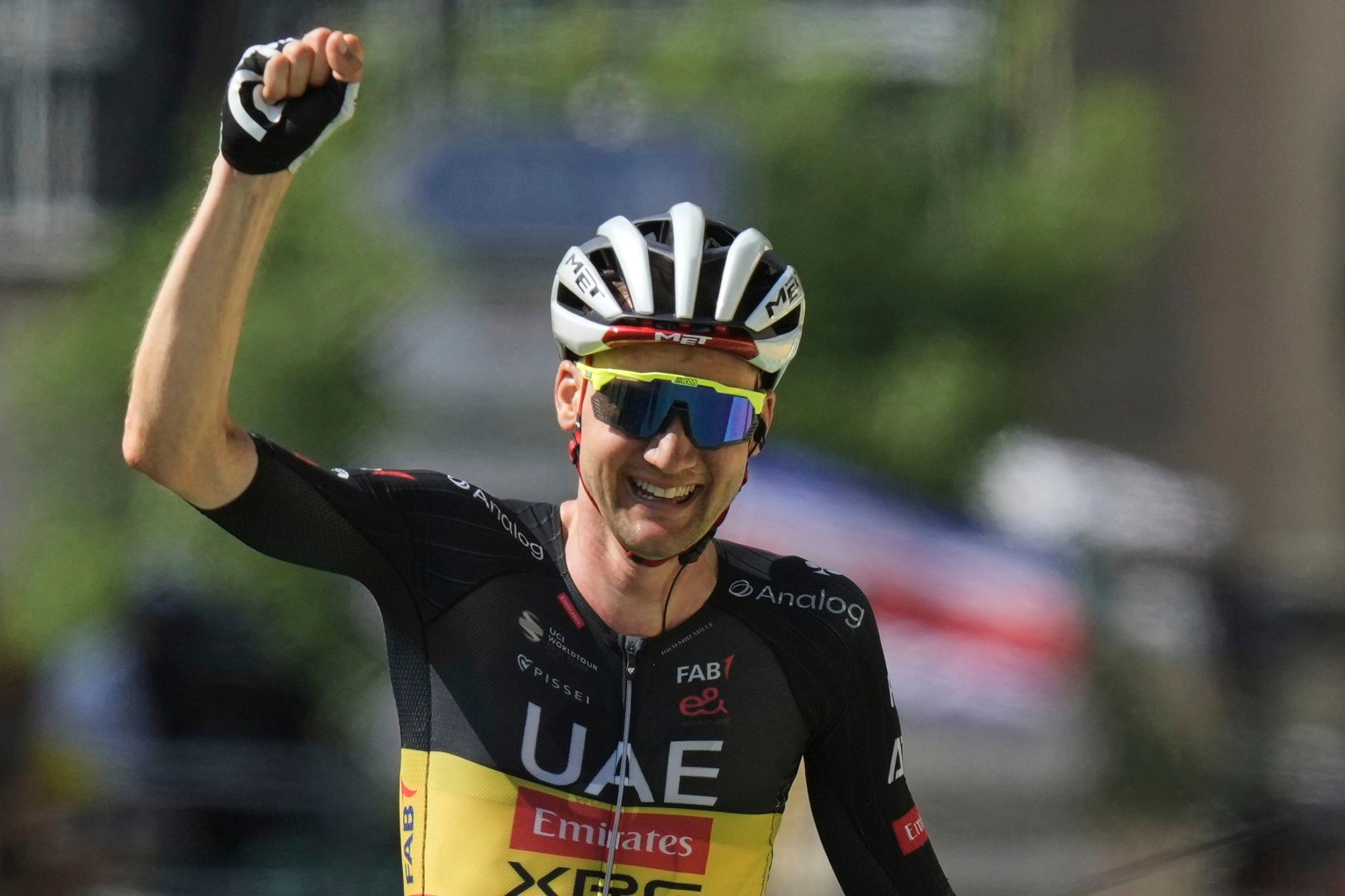 Wellens wins Tour de France 15th stage, teammate Pogačar maintains grip on yellow jersey