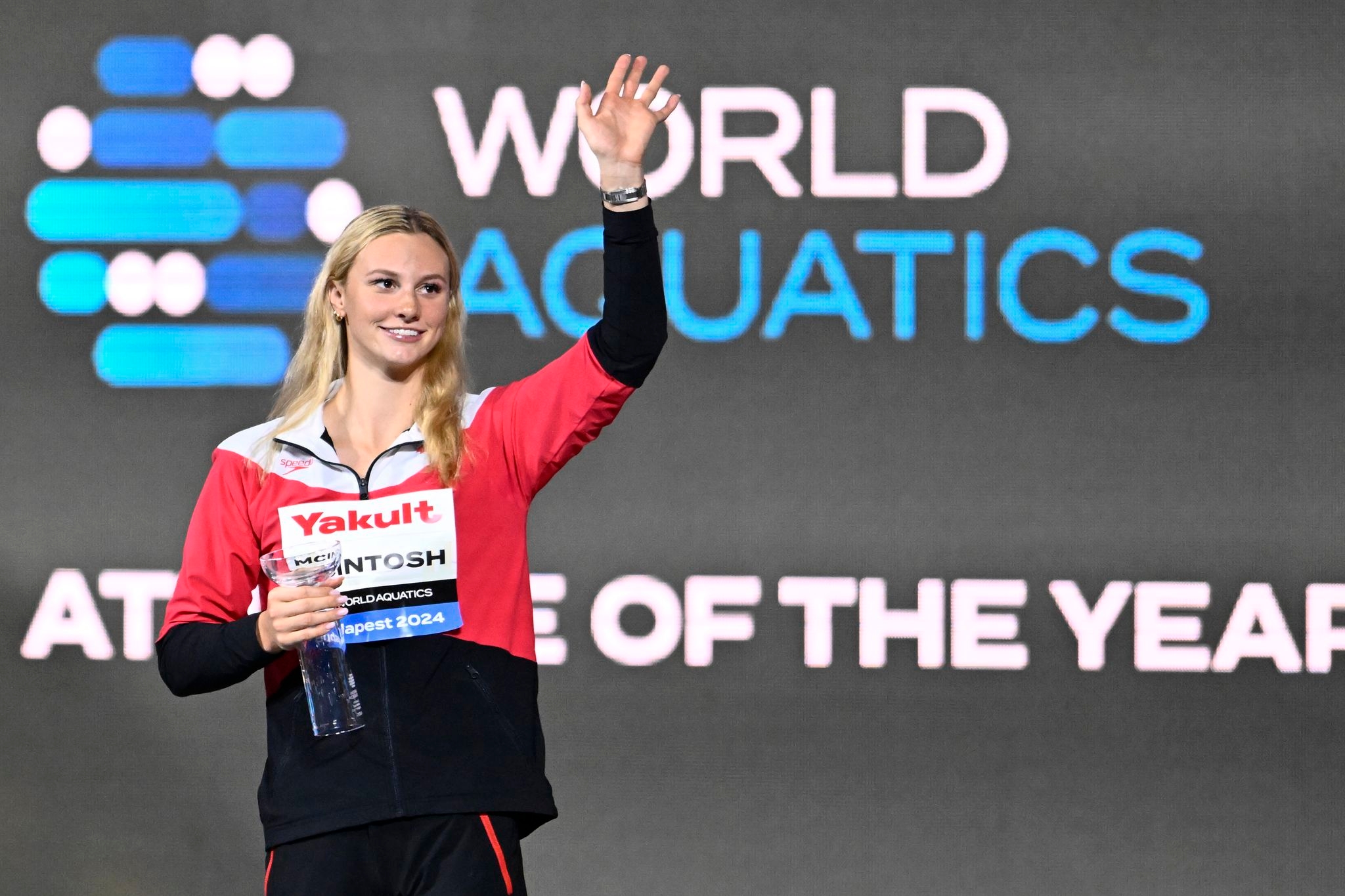 McIntosh goes for 5 individual golds at world championships with Los Angeles Olympics in sight