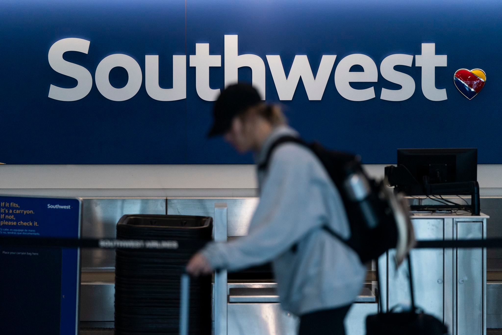 Shocking plunge by Southwest flight departing L.A. was to avoid another aircraft