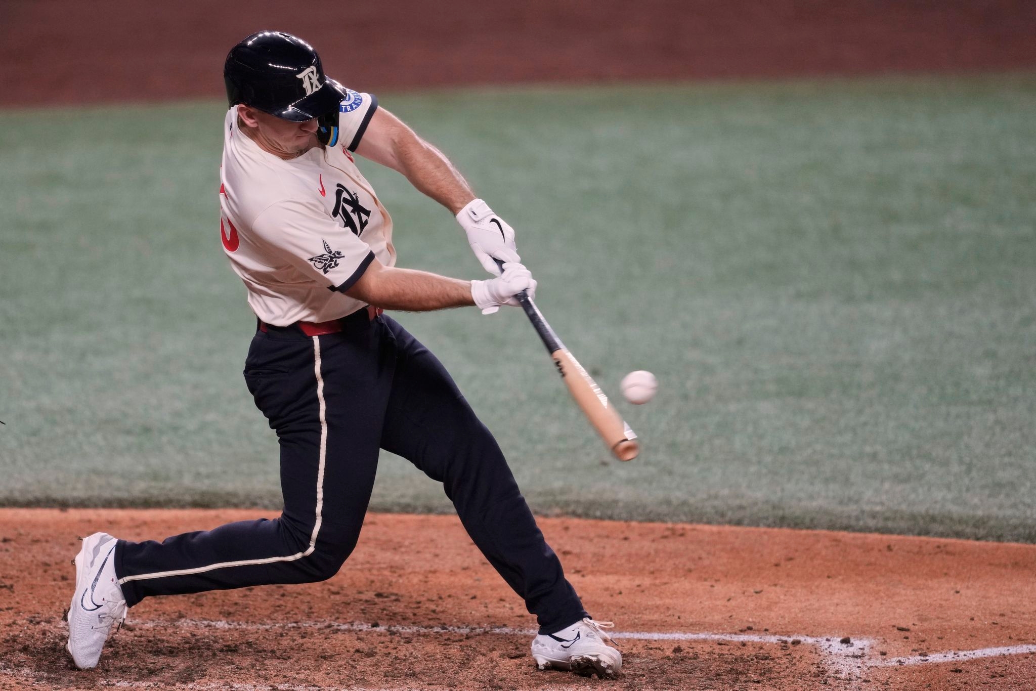Eovaldi pitches 5 scoreless innings as Rangers beat Braves 8-3