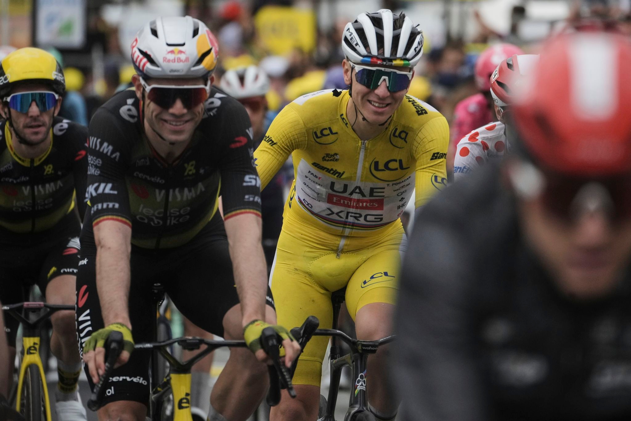 Pogačar closes in on 4th Tour de France title, Groves wins penultimate stage