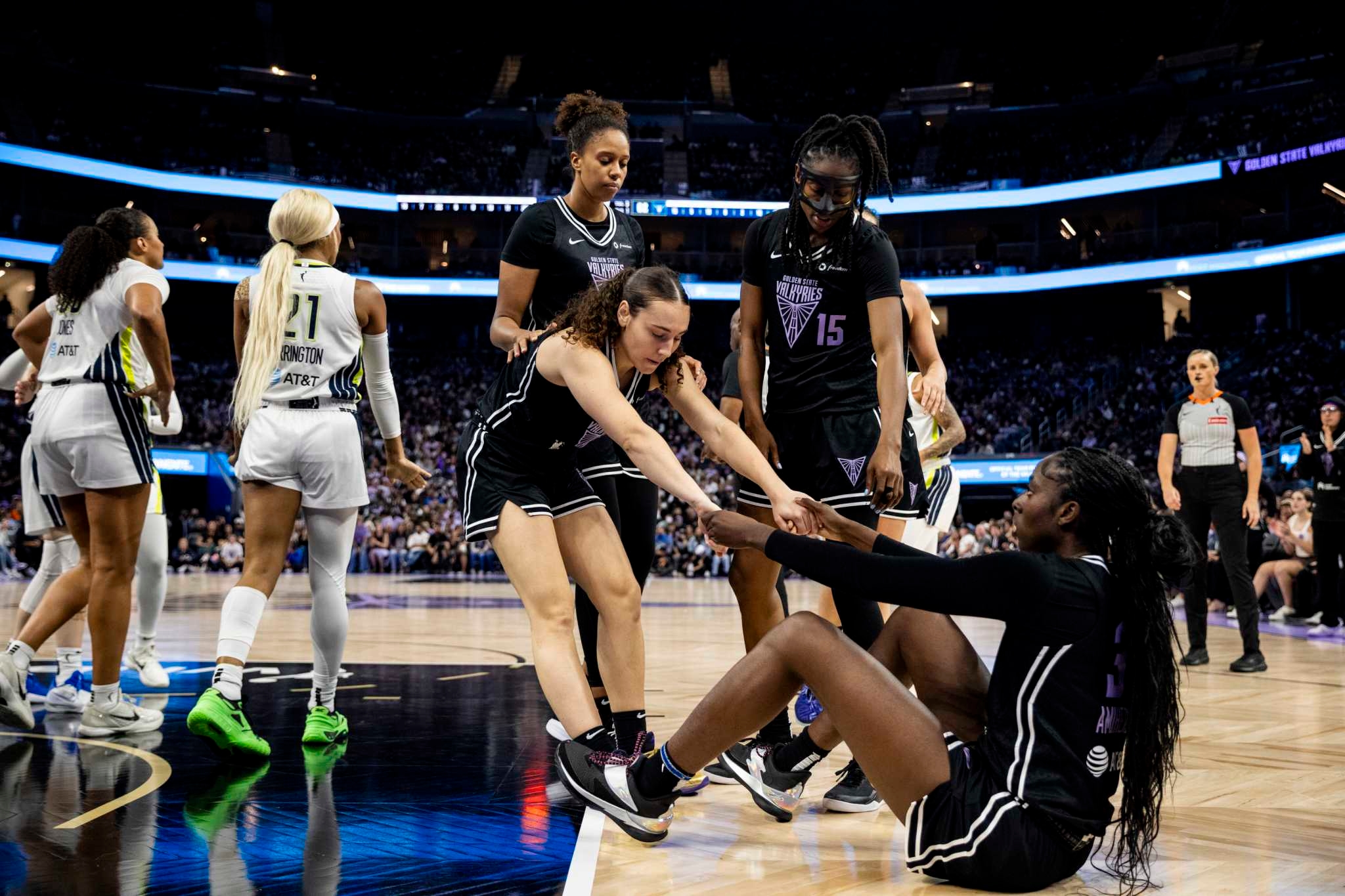 Who will Valkyries ask to pick up where injured All-Star Kayla Thornton left off?