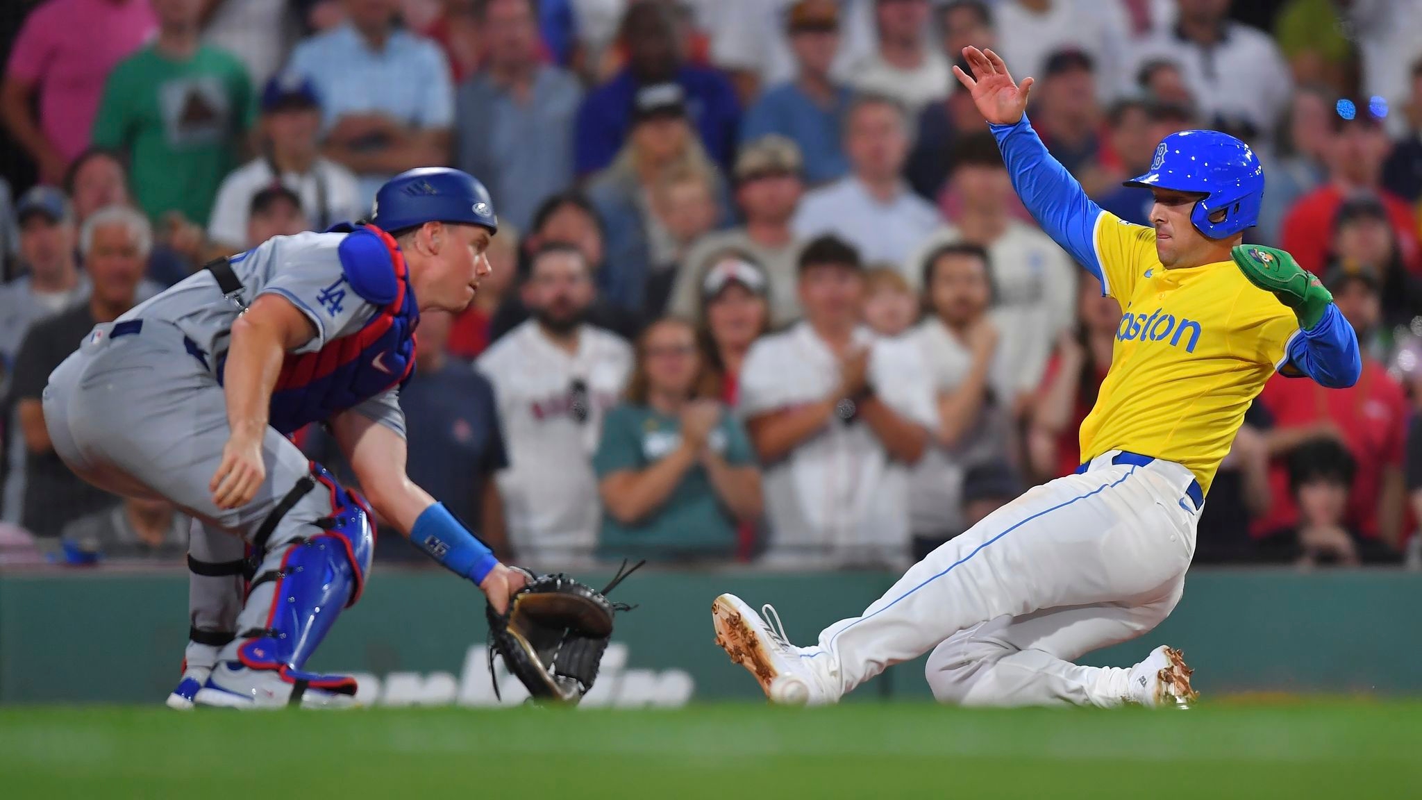 Crochet shakes off Ohtani's leadoff homer and outpitches Kershaw as Red Sox top Dodgers 4-2