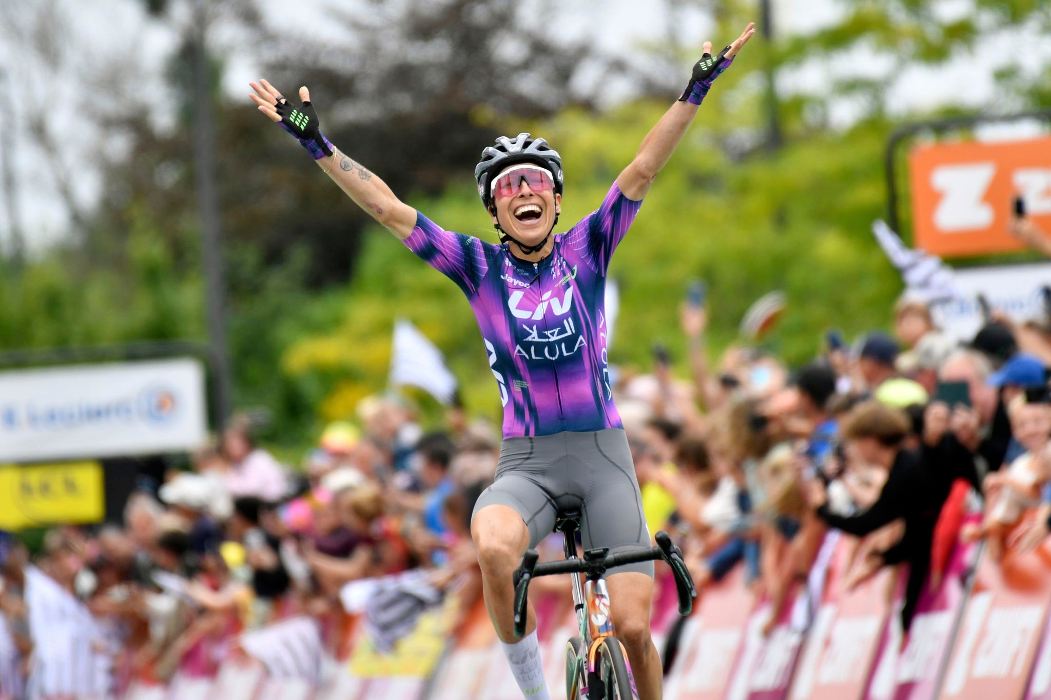 Spanish rider Garcia becomes the oldest stage winner at women's Tour de France at age 41