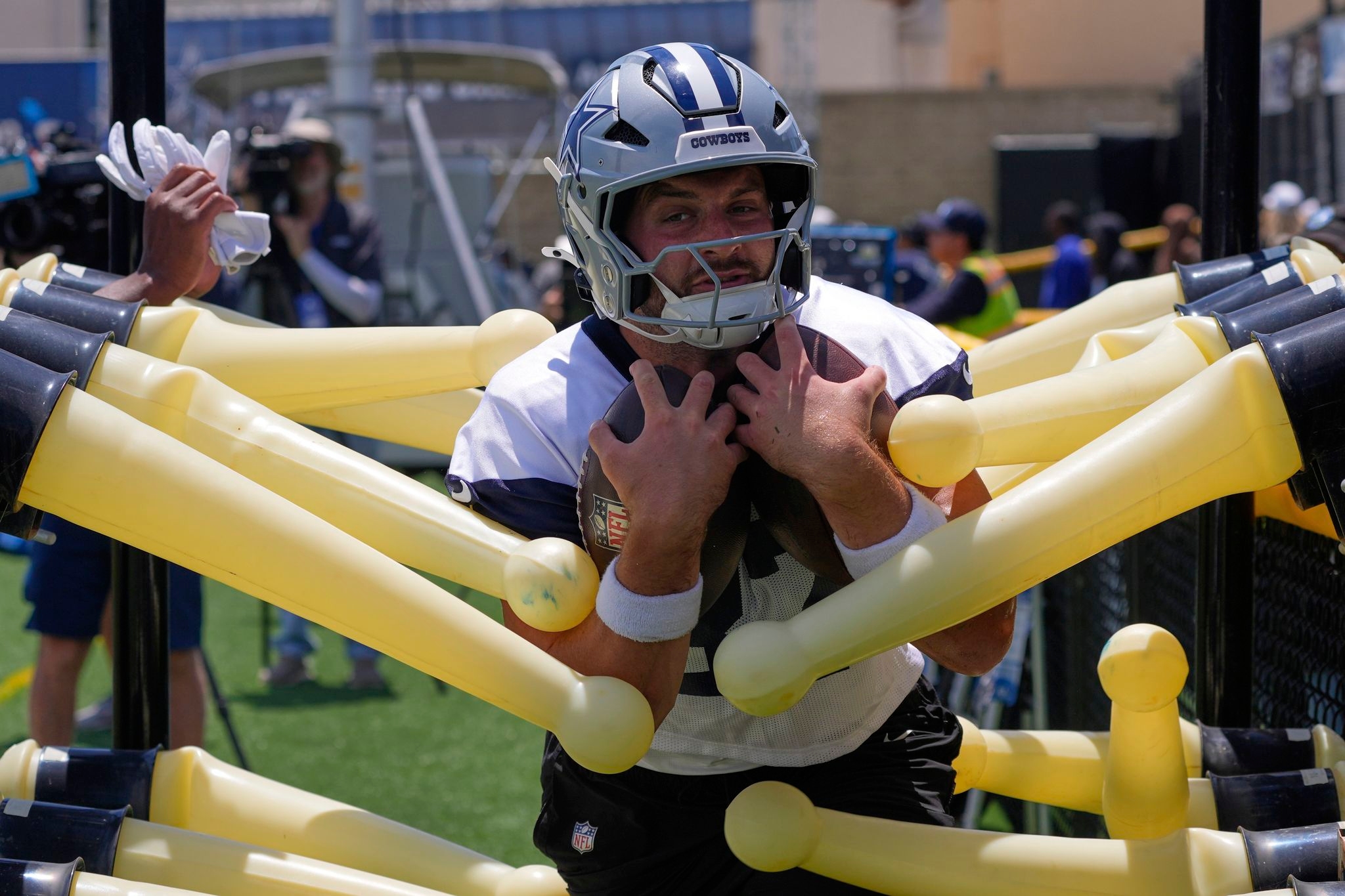 Cowboys sign tight end Jake Ferguson to a 4-year, $52 million extension