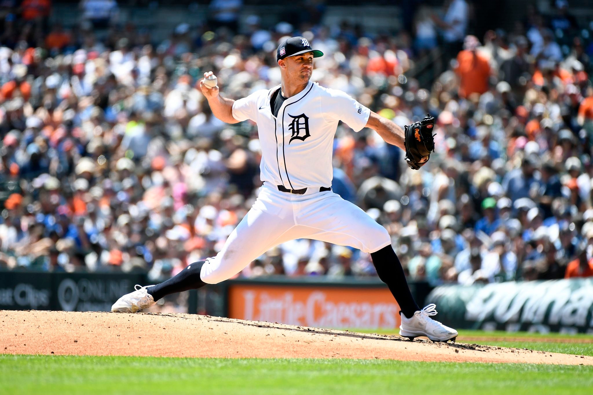 Flaherty, Torres help Tigers snap six-game losing streak with 10-4 win over Blue Jays