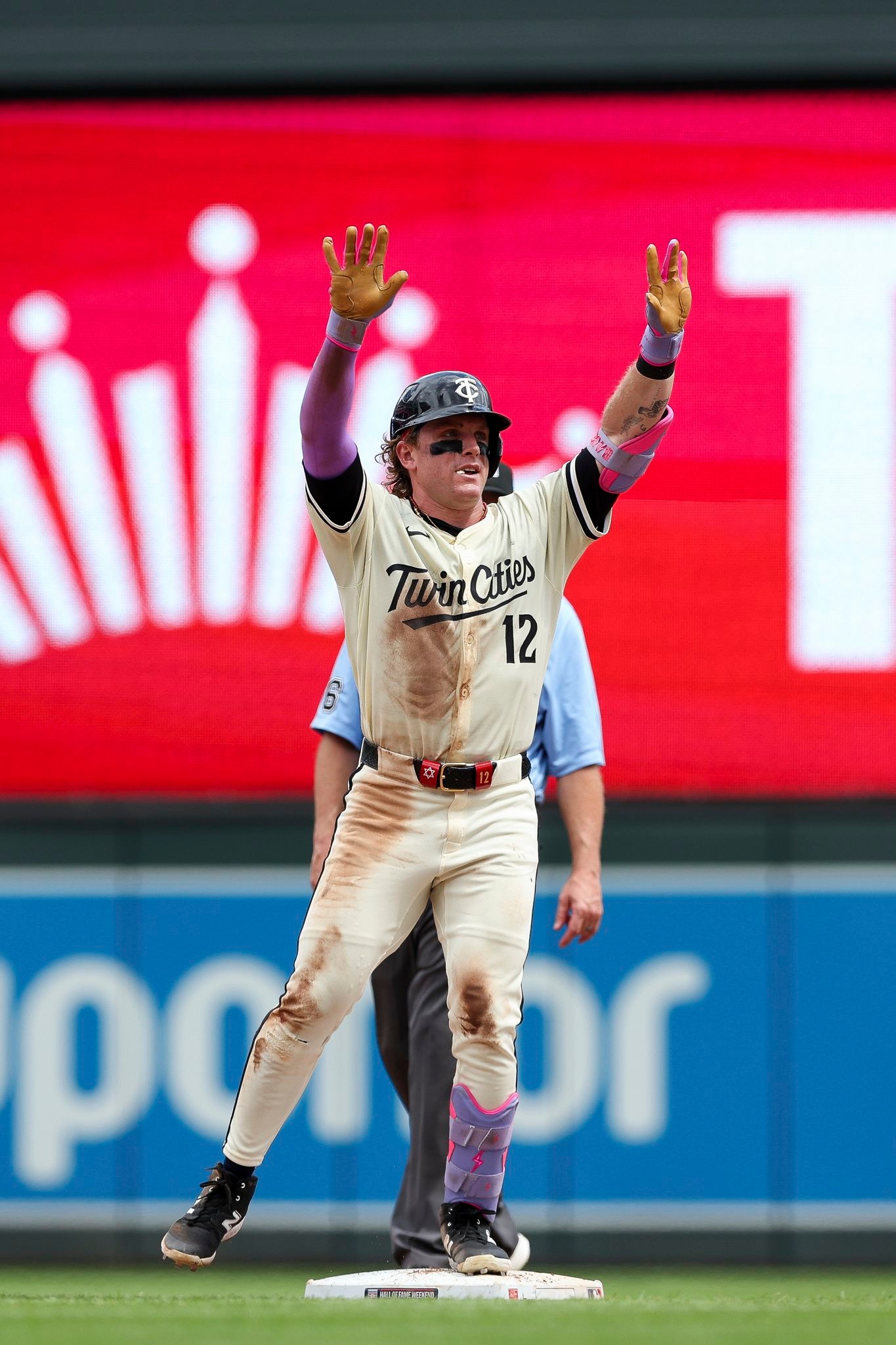 CJ Adams hits a leadoff homer and steals 3 bases as the Nationals beat the Twins 7-2