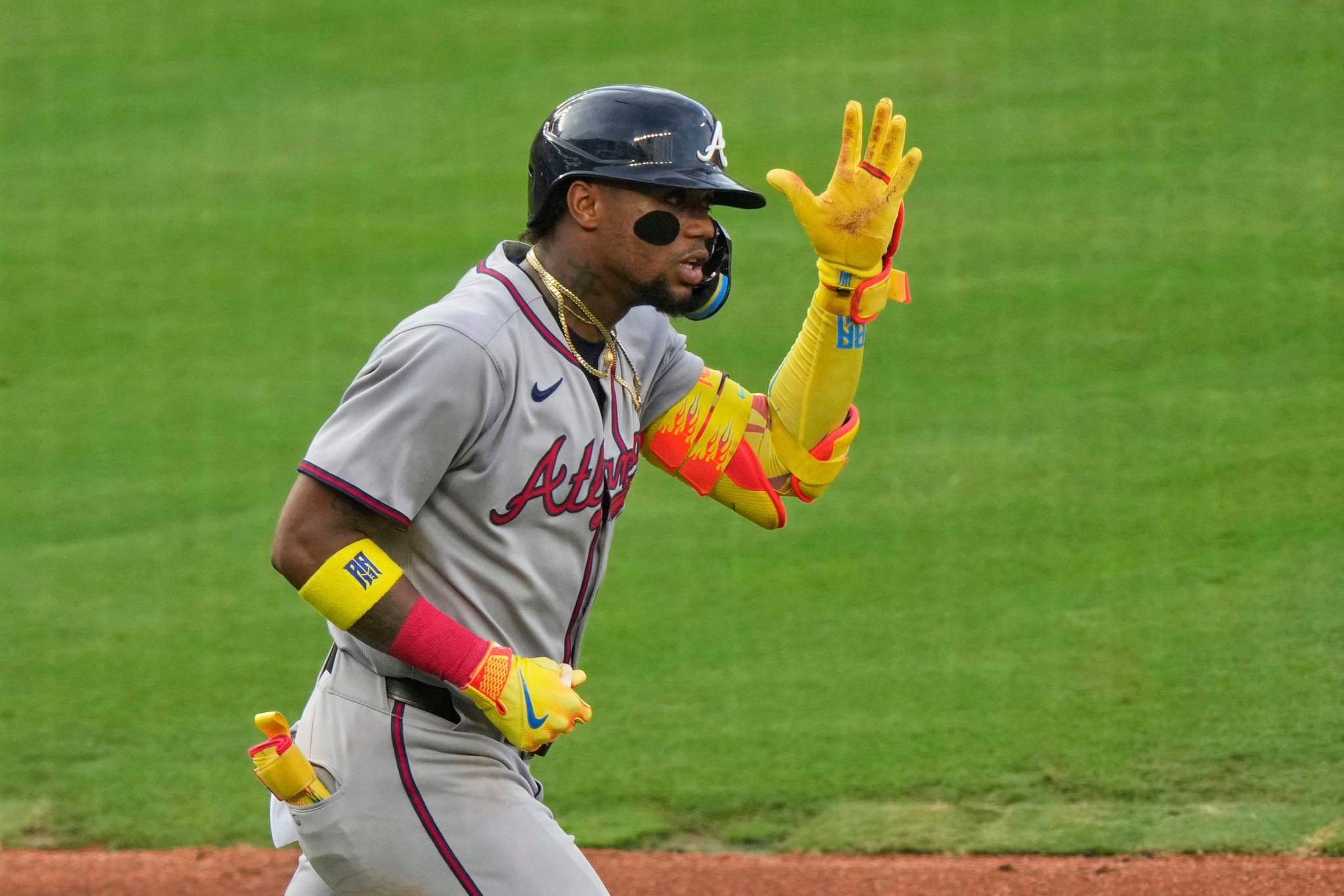 Braves star Ronald Acuña Jr. returns from strained right calf