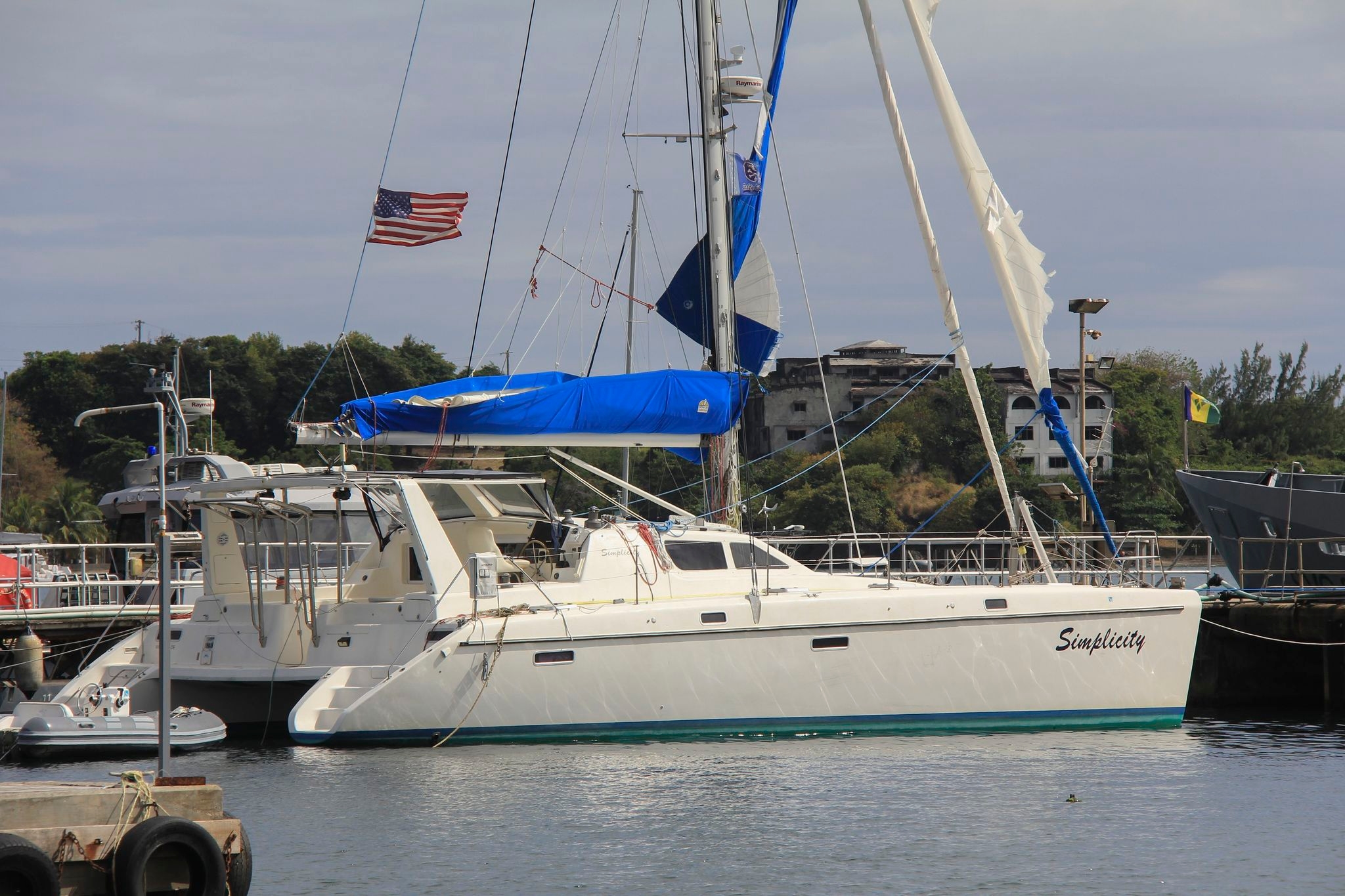 Judge in Grenada sentences 3 escaped prisoners found guilty in killing of US yachting couple