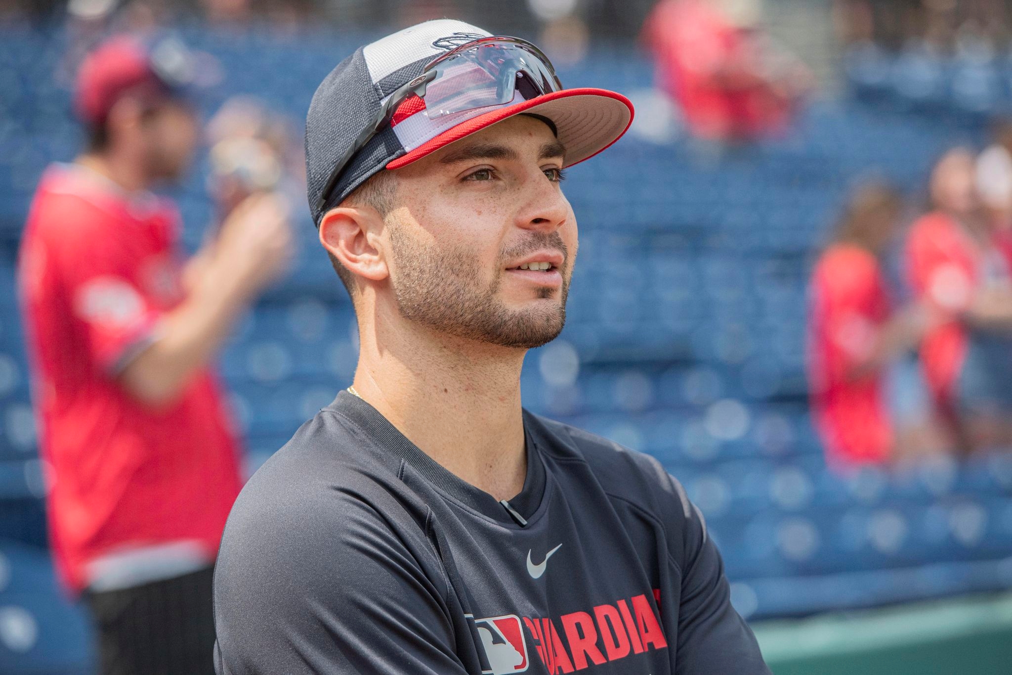 Guardians add Carlos Hernández to roster and call up prospect C.J. Kayfus from Columbus
