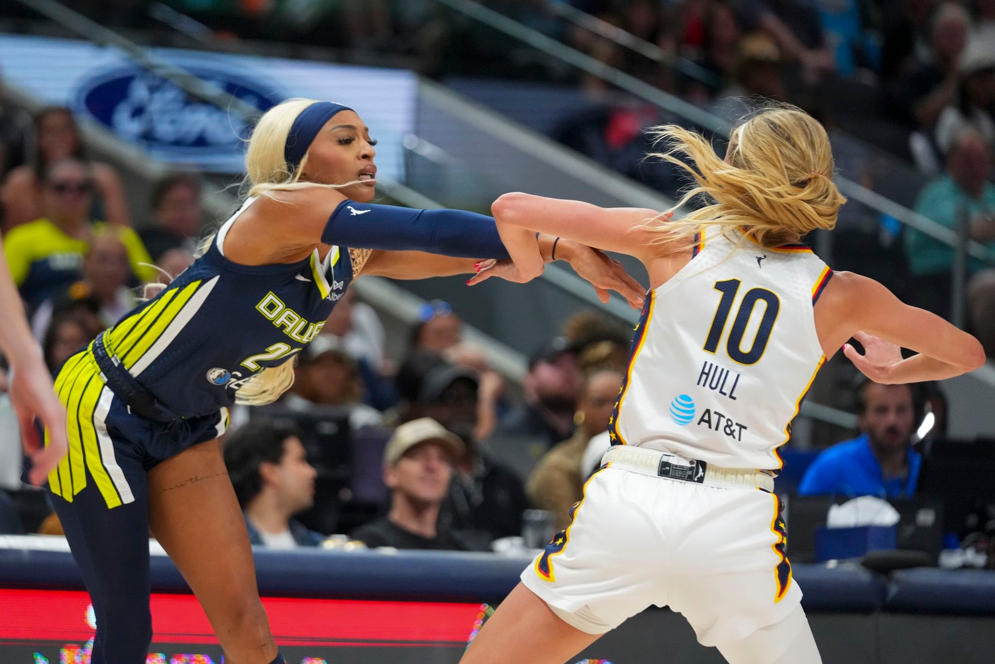 WNBA-leading Lynx acquire DiJonai Carrington from Wings for 2 players and a draft pick