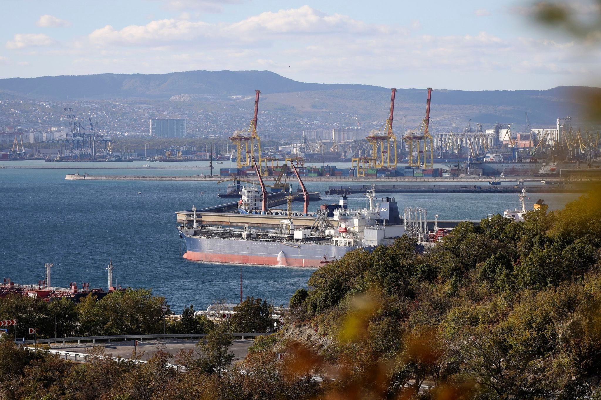 China pushes back at US demands to stop buying Russian and Iranian oil