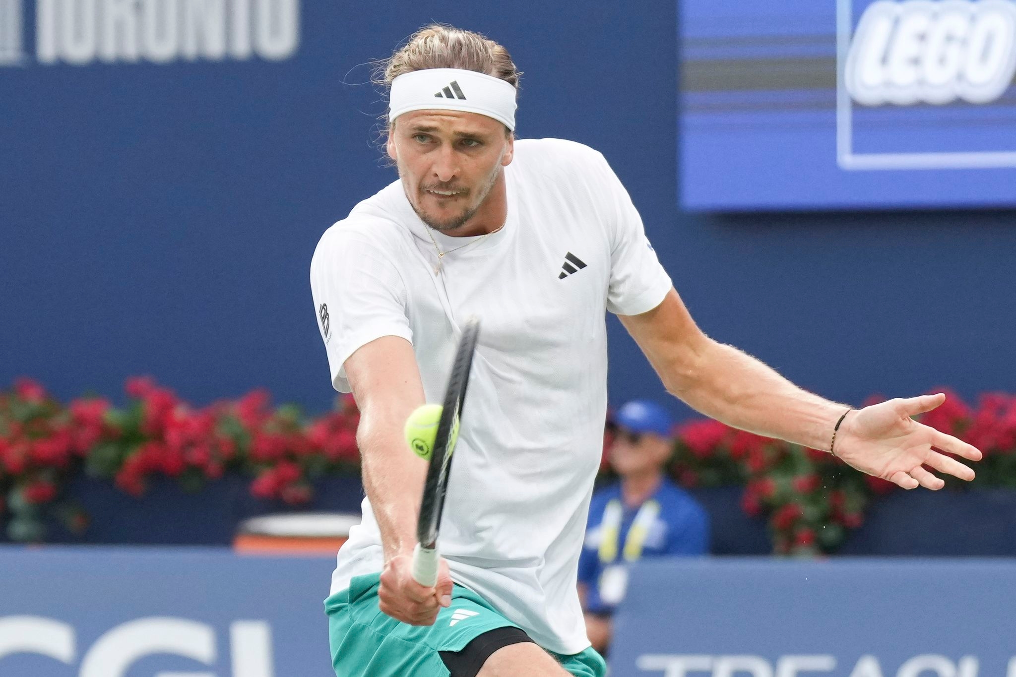 Karen Khachanov outlasts top-seeded Alexander Zverev to reach the Toronto final