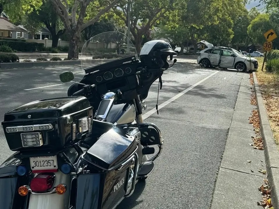 14-year-old girl dies after Novato solo crash