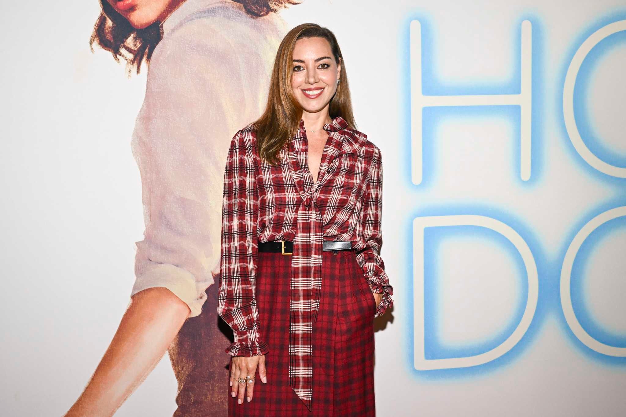 Aubrey Plaza shares grief over husband's death with Amy Poehler