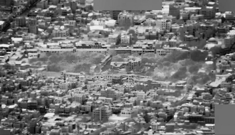 فيديو أميركي يوثق استهداف مواقع الحوثيين في اليمن