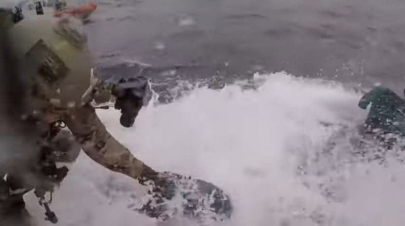 حقيقة فيديو "استيلاء إيران على غواصة أميركية"... مفاجأة غير متوقعة!