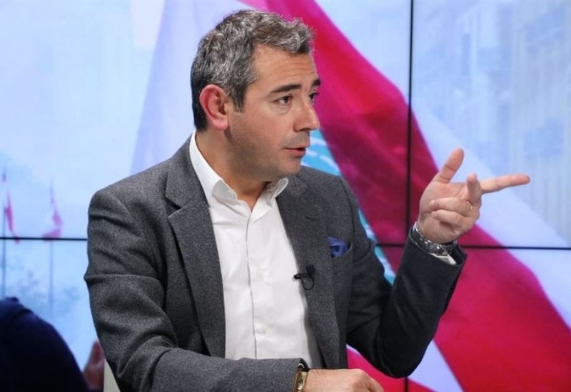 "الأسعار نار"... عقل يشن هجومًا لاذعًا على "الميدل إيست" ويتحداها: أين حسابات الـ 20 سنة؟