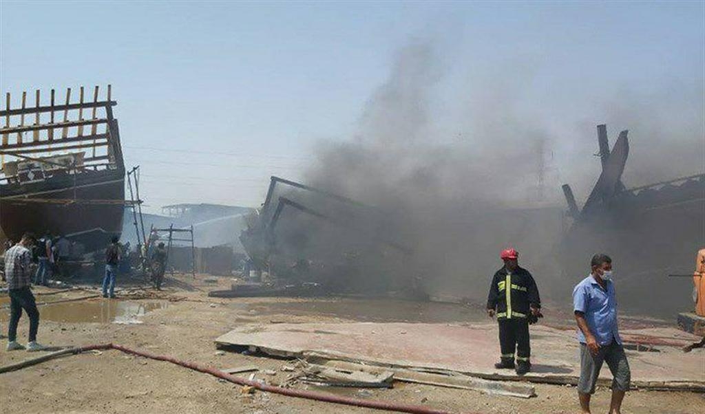 كارثة جديدة في مياه بوشهر – جنوب إيران: انفجار على متن سفينة يودي بحياة 3 ويصيب 10