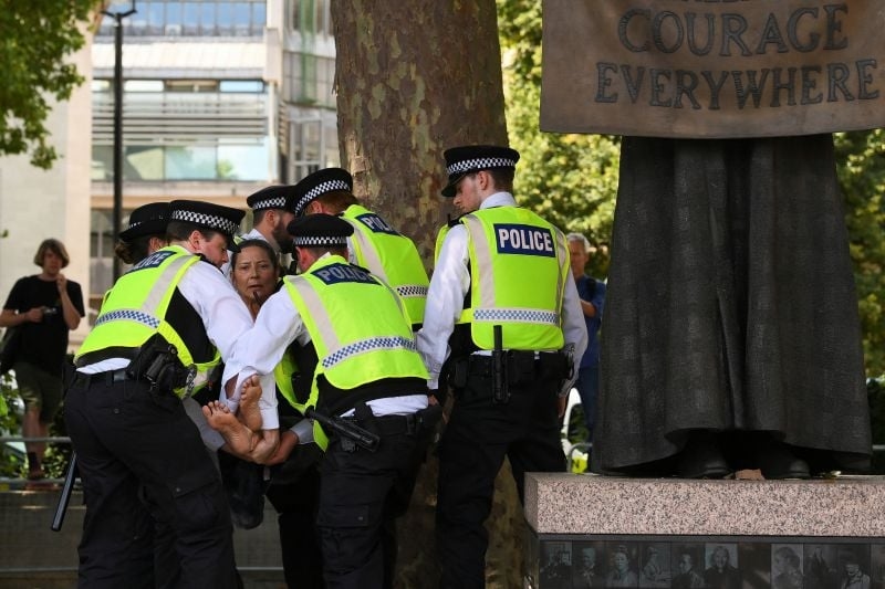 Police arrest 522 who backed banned pro-Palestine group