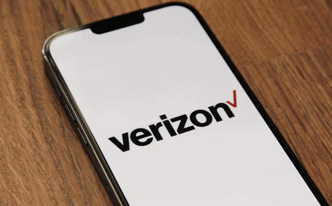 Verizon just announced a three-year price lock plan, but there are caveats