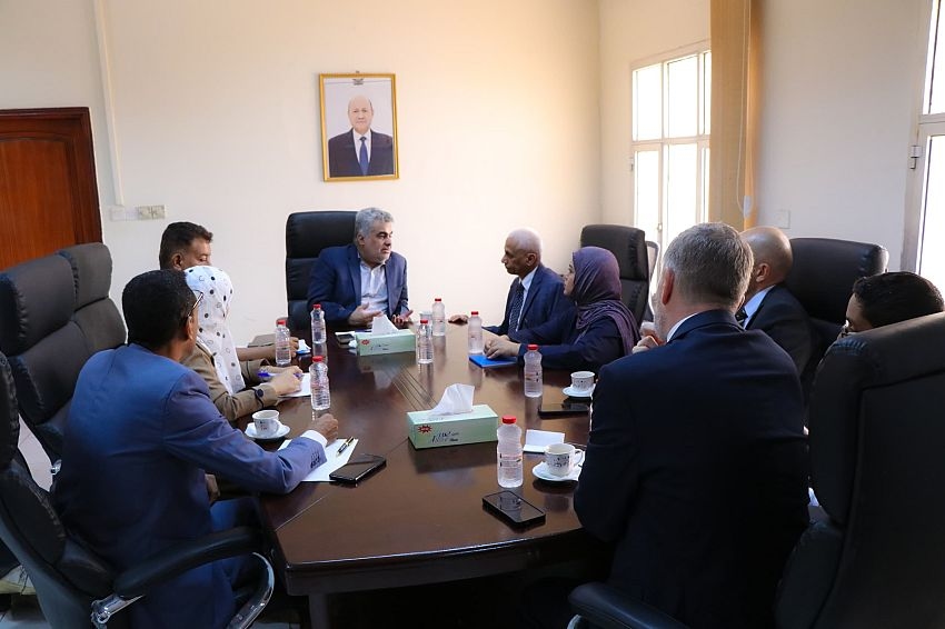 نائب وزير التخطيط يبحث مع وفد البنك الدولي والوكالة السويسرية للتنمية التنسيق المشترك