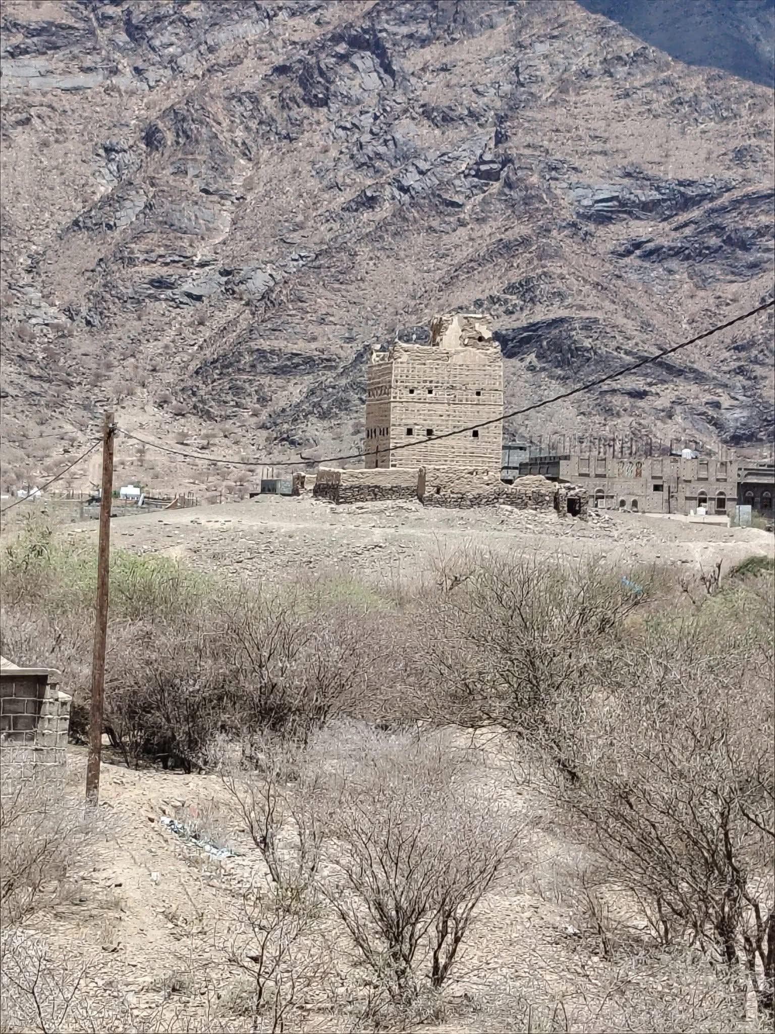 فتح طريق عقبة القنذع خطوة إنسانية لتعزيز التواصل وتخفيف معاناة المواطنين بين شبوة والبيضاء
