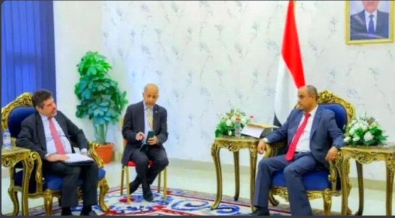 عدن تغرق في الأزمات.. ووعود حكومية لا تجد طريقها للتنفيذ