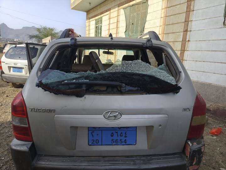 اعتداء على سيارة إعلامي في الضالع