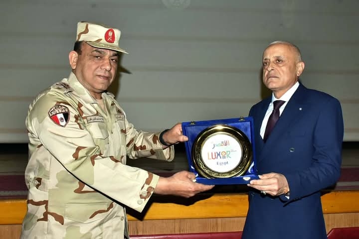 محافظ الأقصر يشهد الاحتفال بذكري ' يوم الشهيد