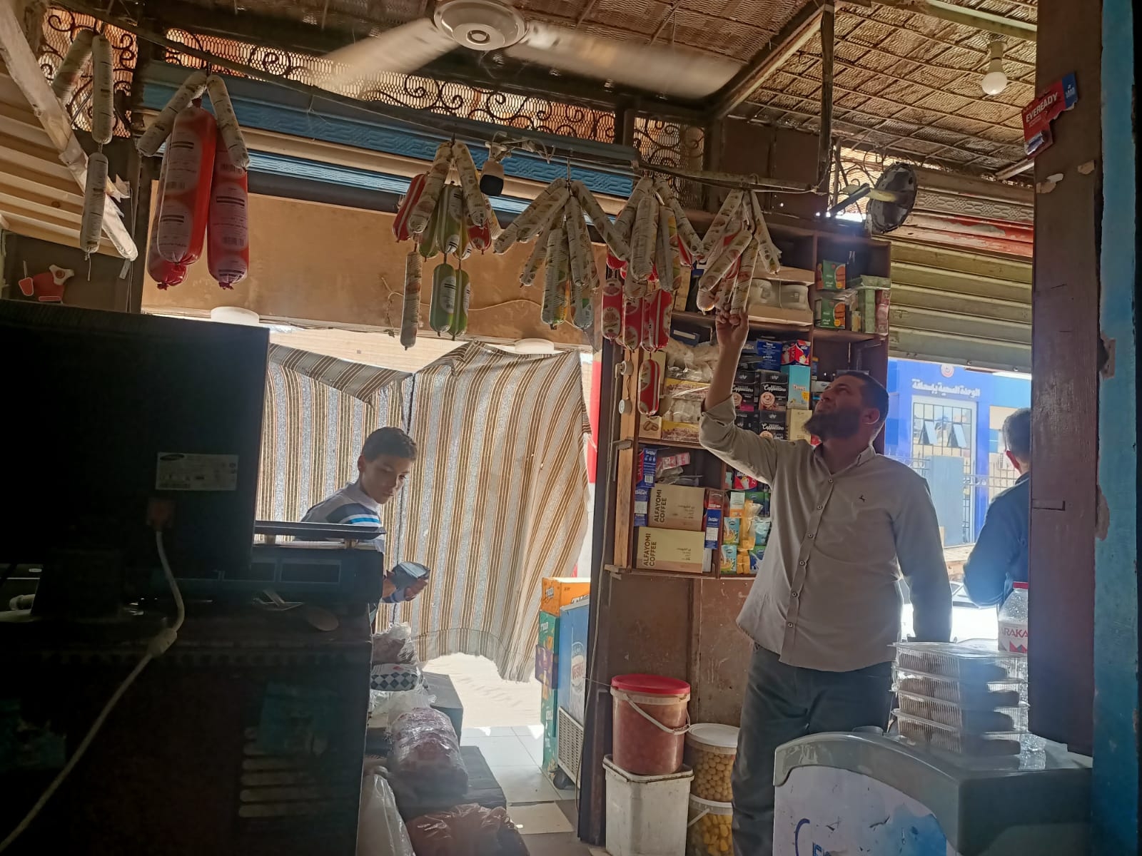 تموين كفر الشيخ : ضبط العديد من المخالفات بالاسواق والمخابز والانشطة التجارية بدائرة المحافظة وتحرير المحاضر للمخالفين