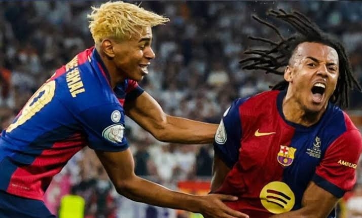 برشلونة يتوج بكأس ملك إسبانيا بعد إنتصار مثير علي ريال مدريد