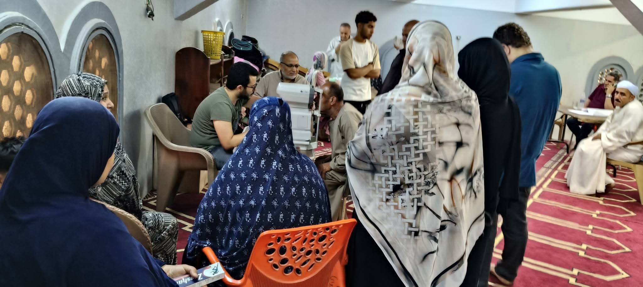 'مسجد الخضراوي ' ينظم قوافل طبية باسعار رمزيه وصرف ادويه مجانيه '