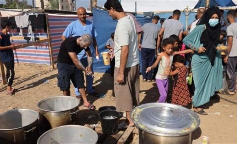 وزيرة بريطانية تحذر من تفاقم أزمة المجاعة بغزة