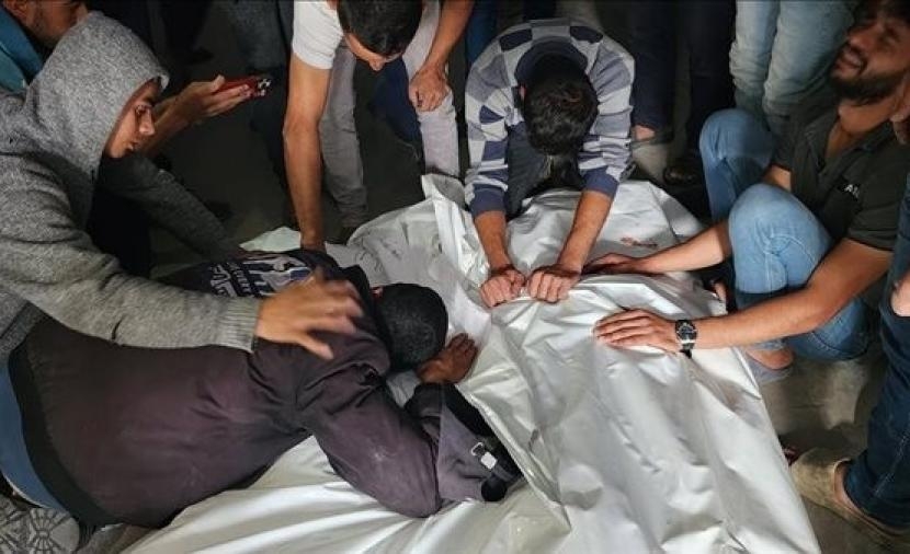 4 شهداء في قصف للاحتلال على غزة