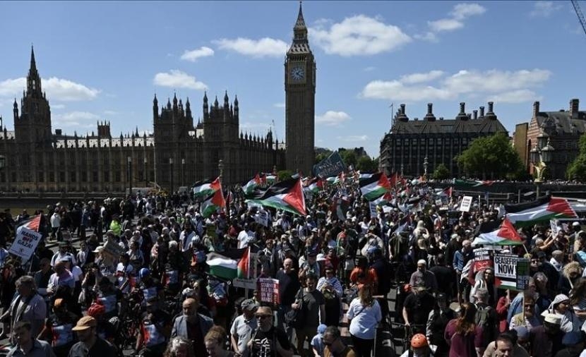 مسلمو بريطانيا يطالبون بوقف مبيعات الأسلحة لـ"إسرائيل" والاعتراف بفلسطين