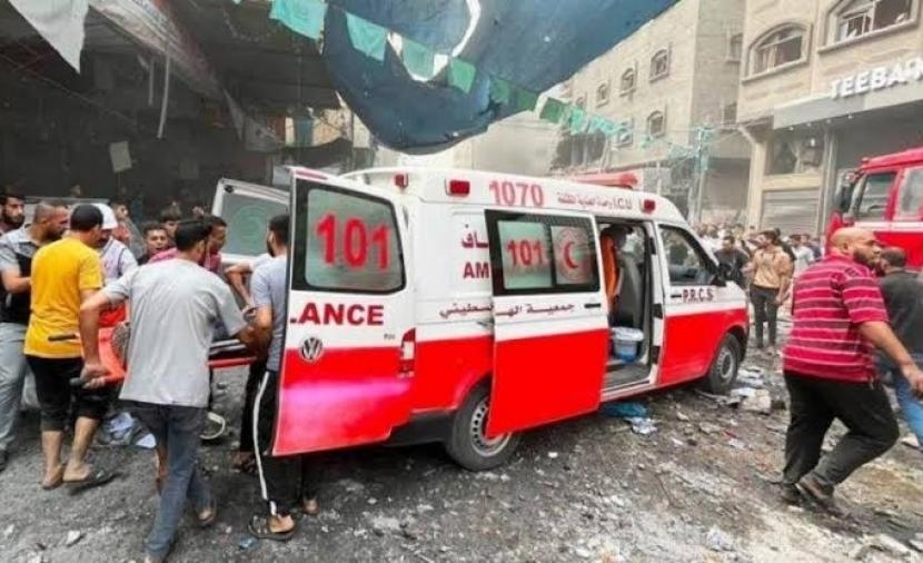 الهلال الأحمر: نواجه صعوبة في التواصل مع طواقمنا بغزة لانقطاع الإنترنت والاتصالات