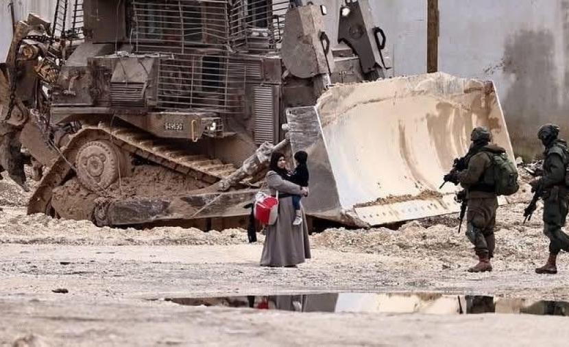الاحتلال يواصل عدوانه على طولكرم ومخيميها لليوم الـ127