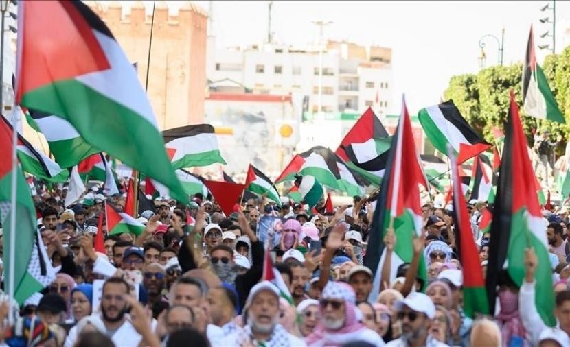 وقفات بمدن مغربية تنديدًا باغتيال "إسرائيل" لصحفيين بغزة