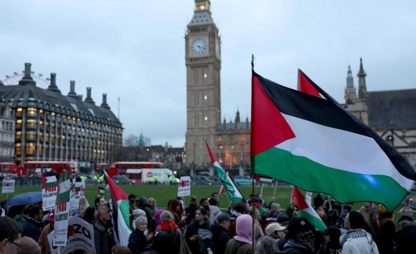 علماء وأئمة مسلمون في بريطانيا يصدرون بيانًا مشتركًا بشأن الدولة الفلسطينية