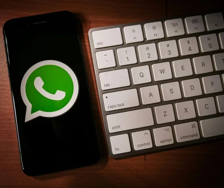 تطبيق واتساب يغير طريقة عمله على حواسيب ويندوز