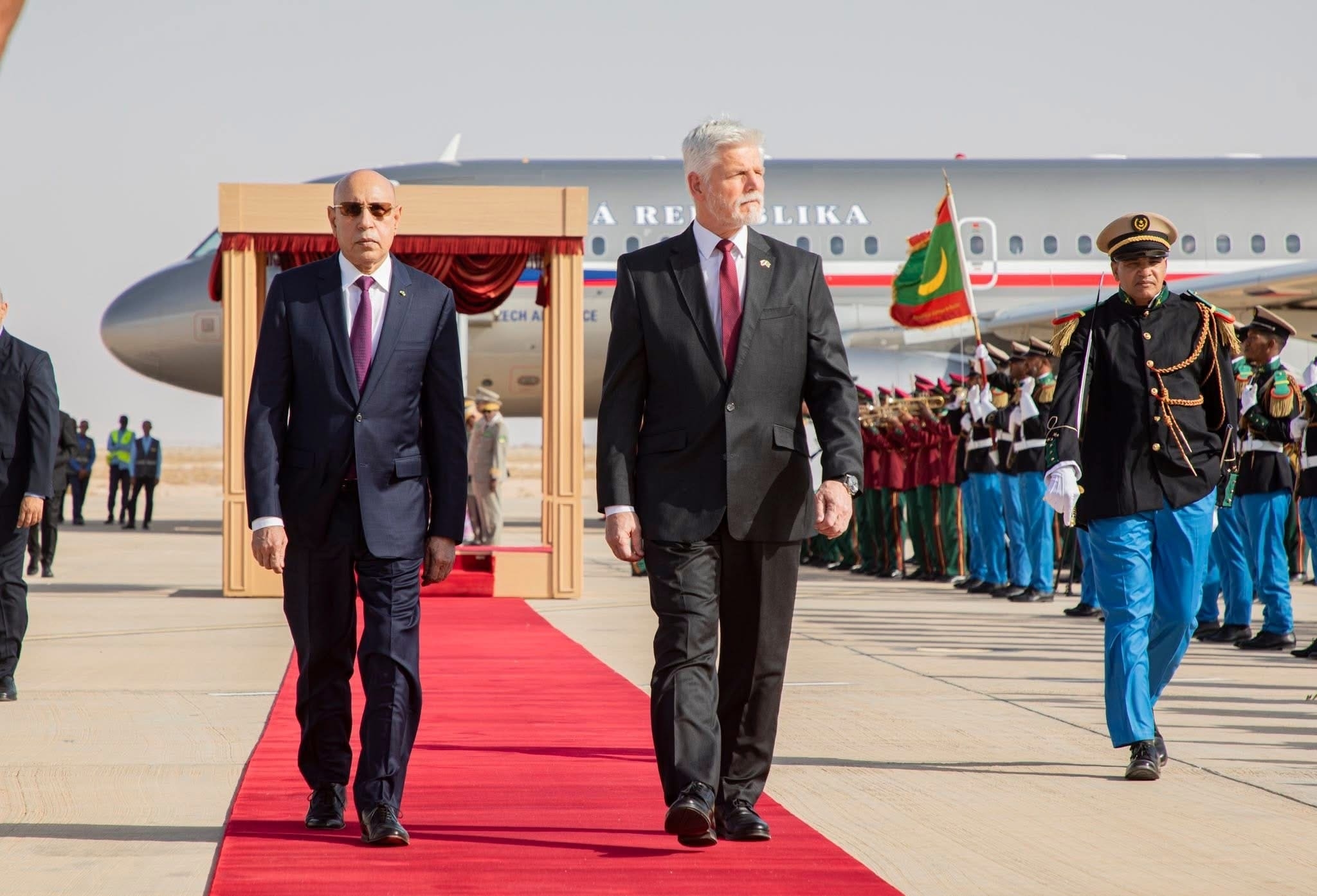 مع وفد من رجال الأعمال.. الرئيس التشيكي يبدأ بموريتانيا زيارة عمل إلى أفريقيا صحراء ميديا